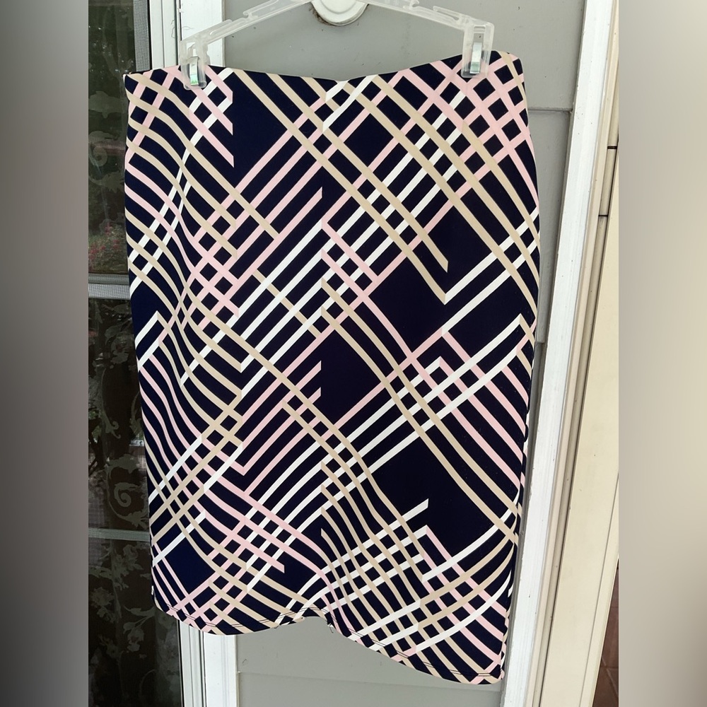 Jones New York Co. Woman Med Stripe Navy Knee Length Skirt Stretch Pencil EUC